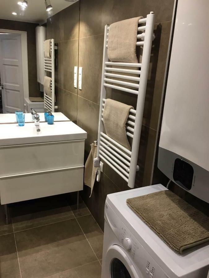 Apartment Chic & New In The Heart Of *